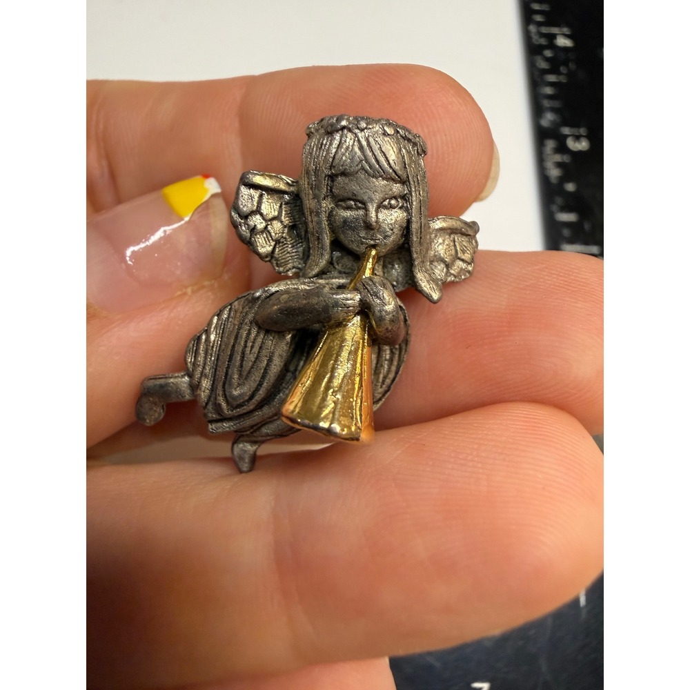 DMO Pewter Angel Brooch Pin Pendant Two Tone Silver Gold Cherub Playing Horn